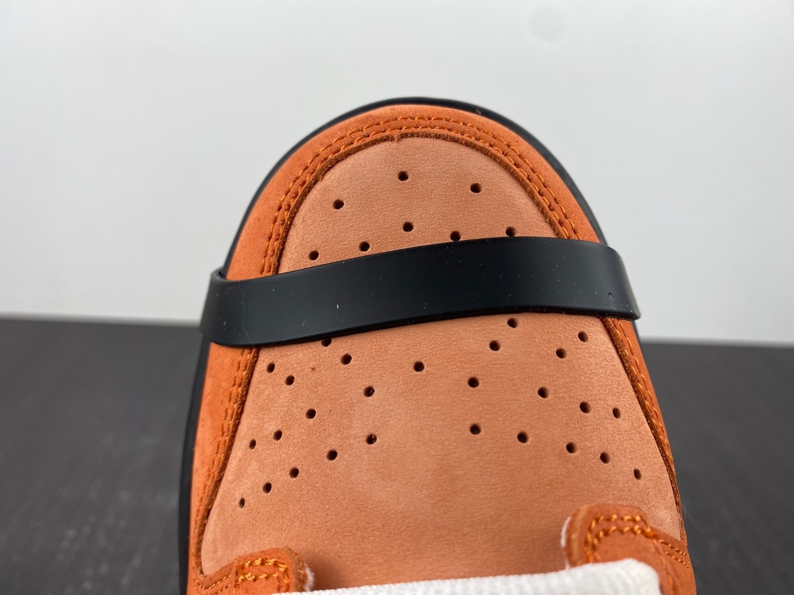 Nike SB Dunk Low Concepts Orange Lobster FD8776-800