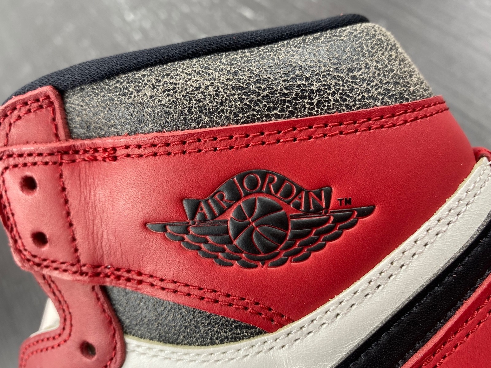 Air Jordan 1 Retro High OG "Chicago Reimagined" DZ5485-612
