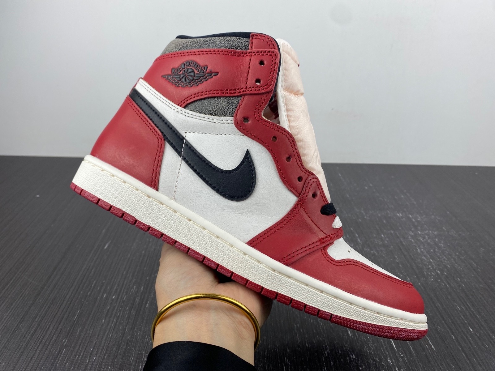 Air Jordan 1 Retro High OG "Chicago Reimagined" DZ5485-612