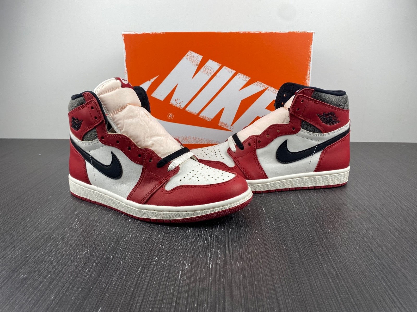 Air Jordan 1 Retro High OG "Chicago Reimagined" DZ5485-612