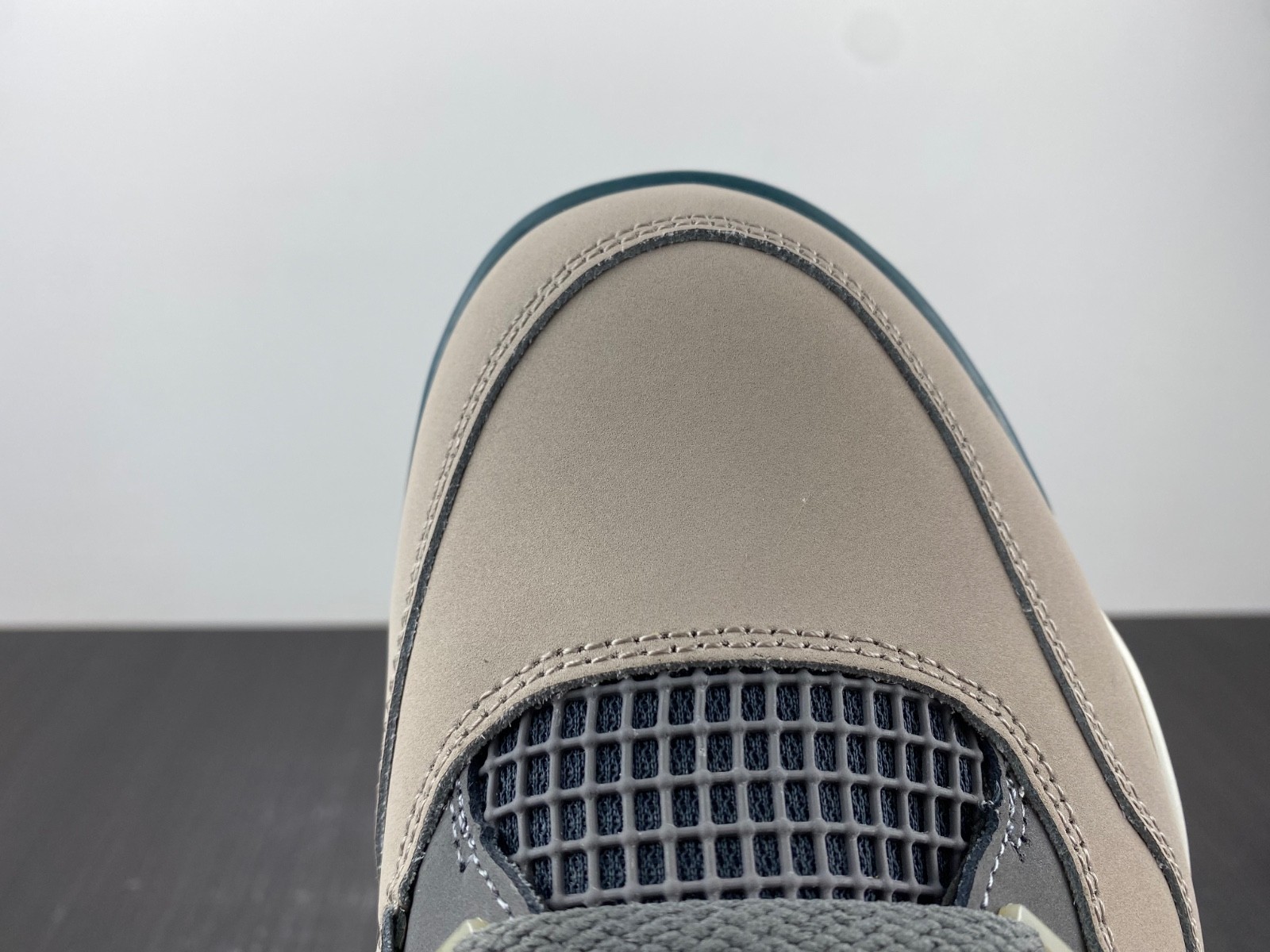 Air Jordan 4 Retro SE Craft Photon Dust - DV3742-021