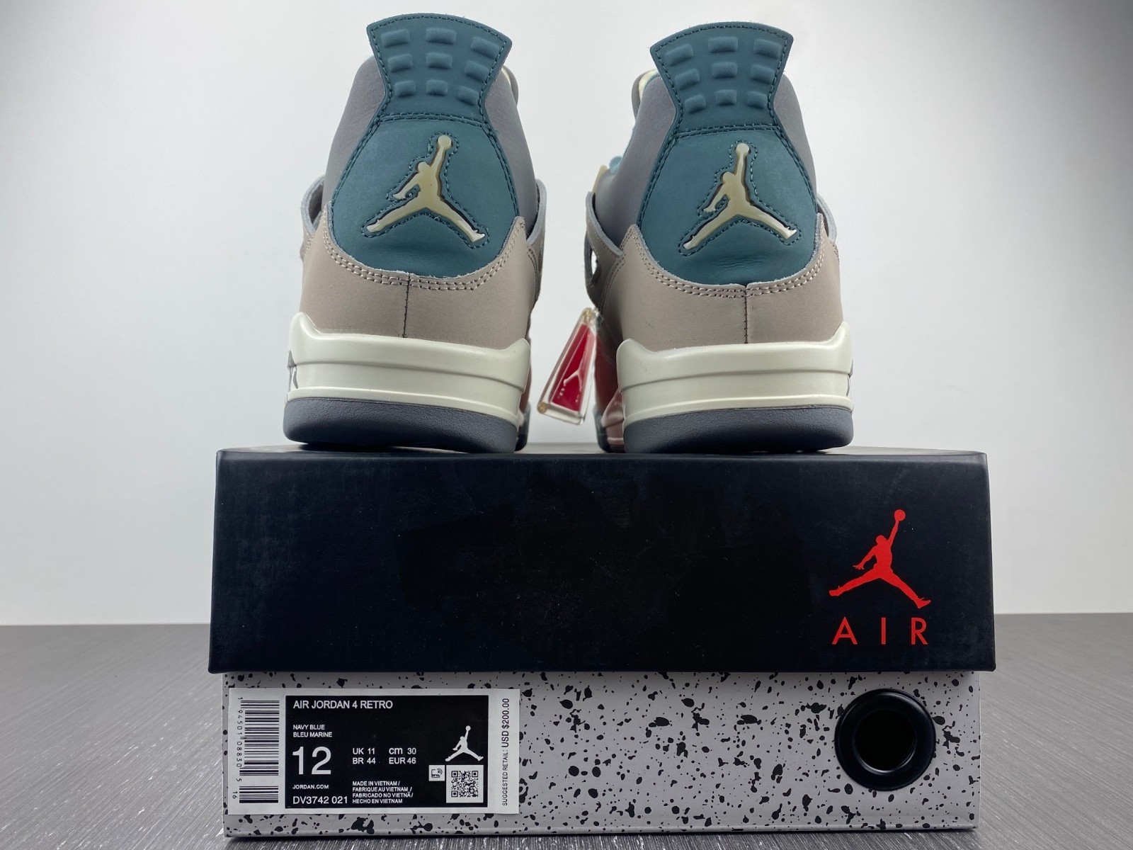 Air Jordan 4 Retro SE Craft Photon Dust - DV3742-021