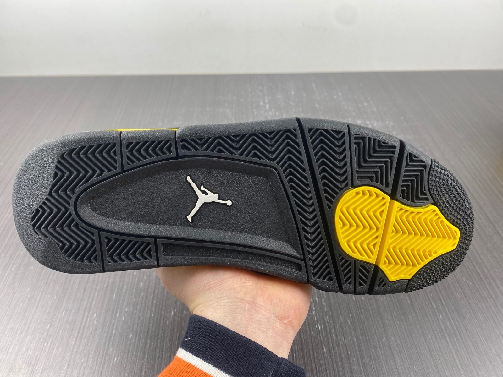Air Jordan 4 Thunder 2023 DH6927-017