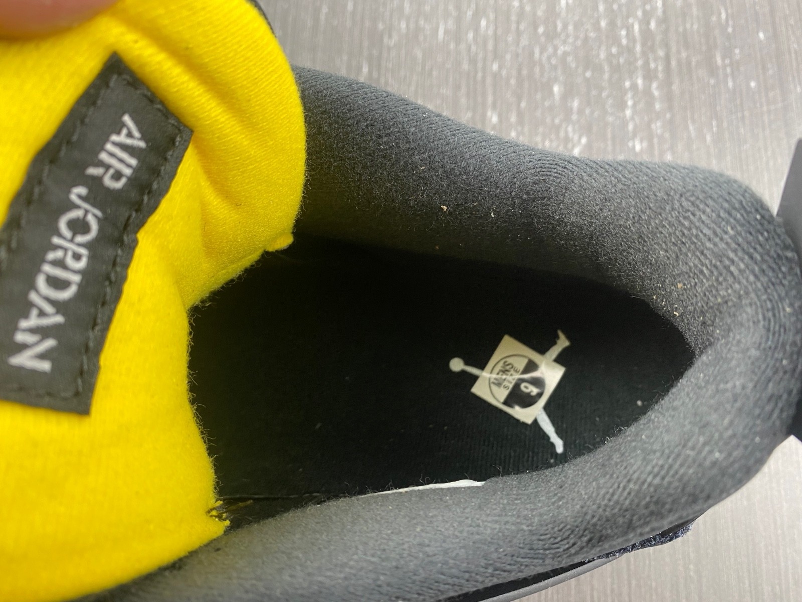 Air Jordan 4 Thunder 2023 DH6927-017