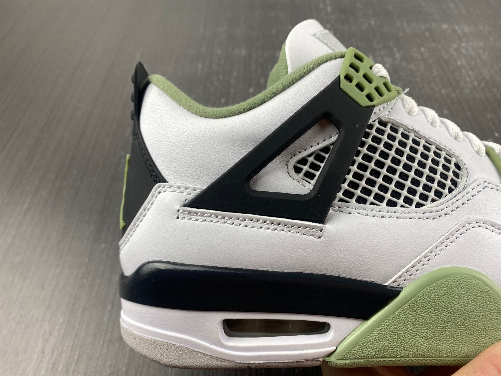 Air Jordan 4 Women