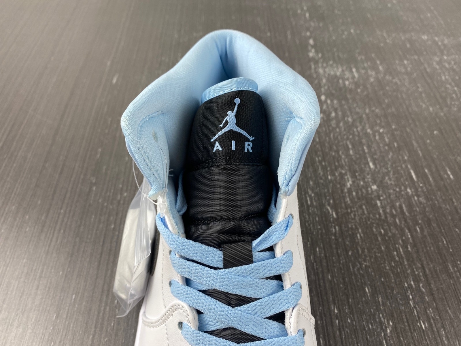 Air Jordan 1 Mid SE Ice Blue - DV1308-104
