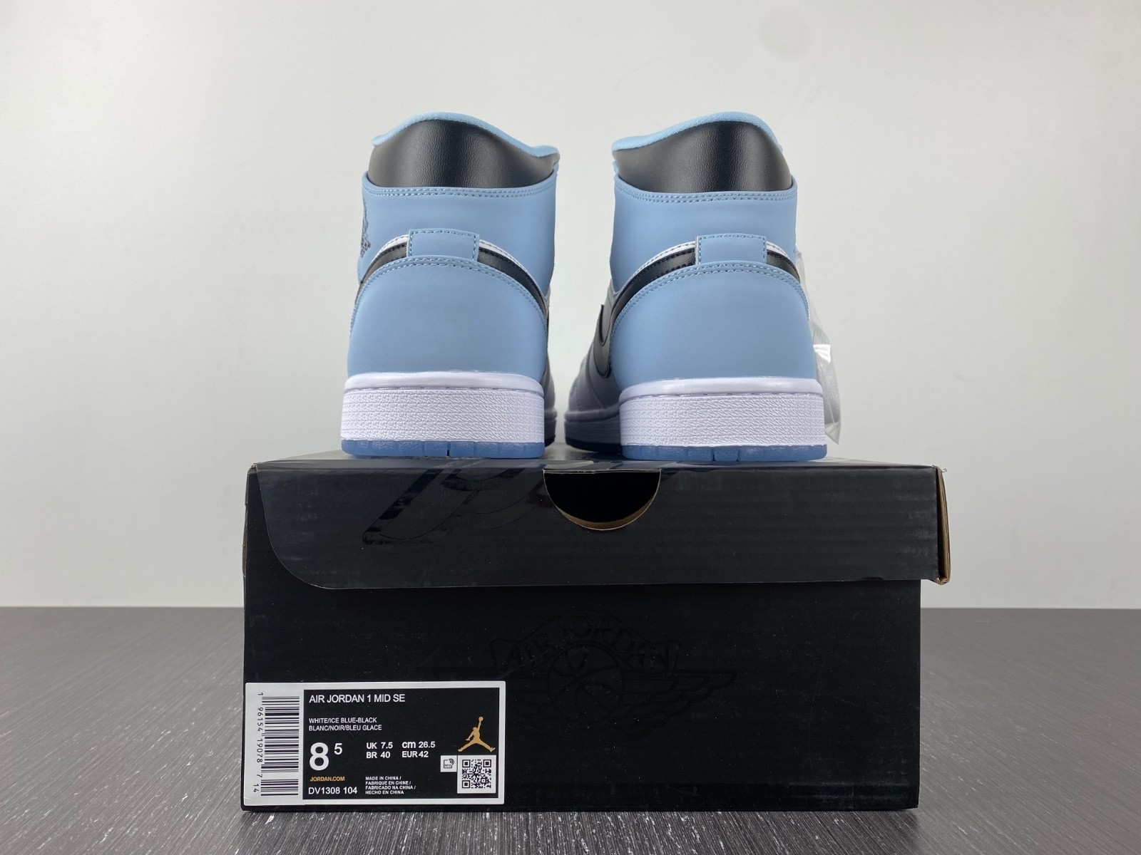 Air Jordan 1 Mid SE Ice Blue - DV1308-104