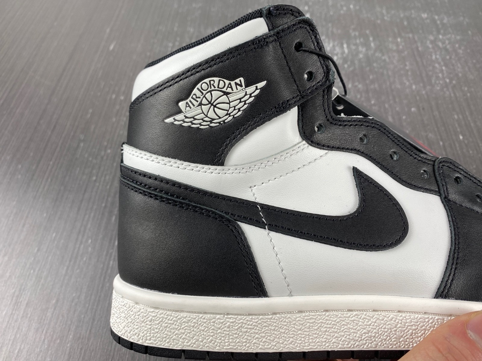 Air Jordan 1 Retro High 85 Black White BQ4422-001