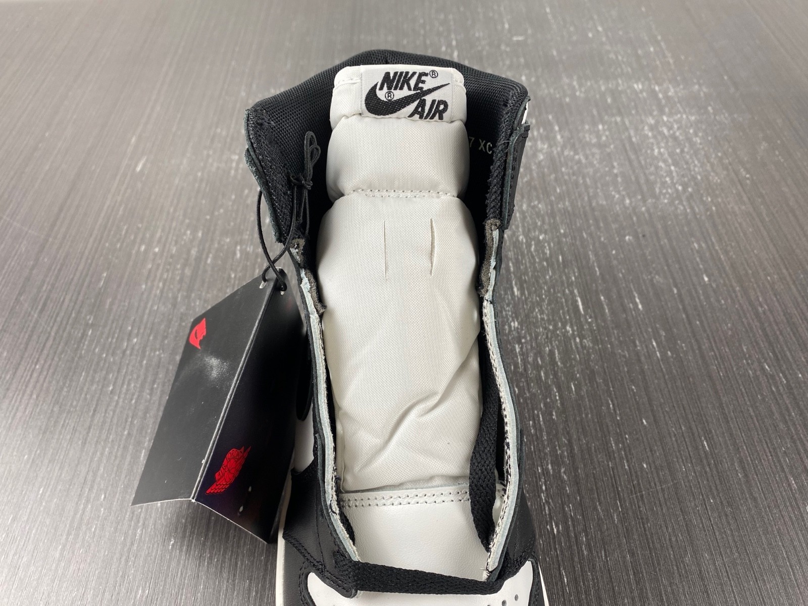 Air Jordan 1 Retro High 85 Black White BQ4422-001