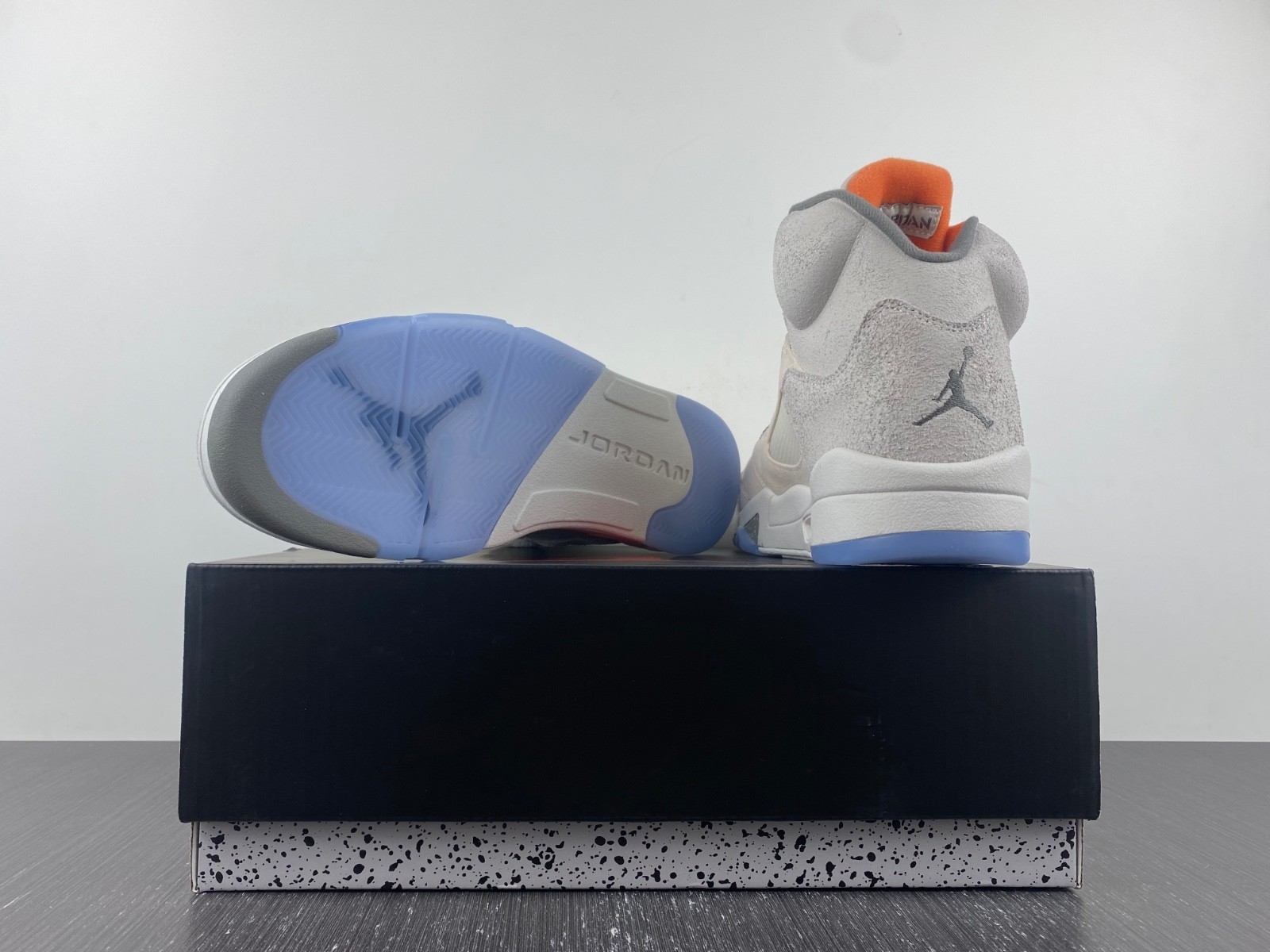 Air Jordan 5 Retro SE "Craft" FD9222-180