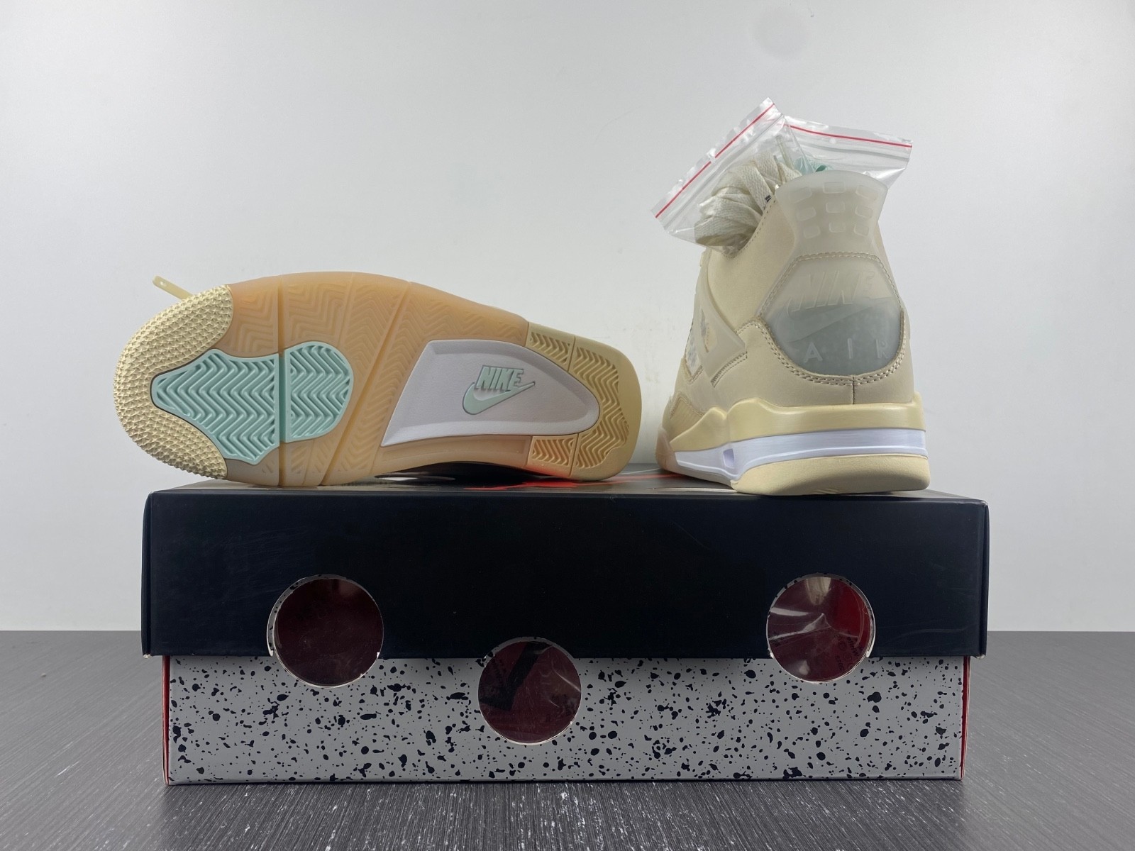 Air Jordan 4 RERO x Off-White AJ4 OW CV9388-100