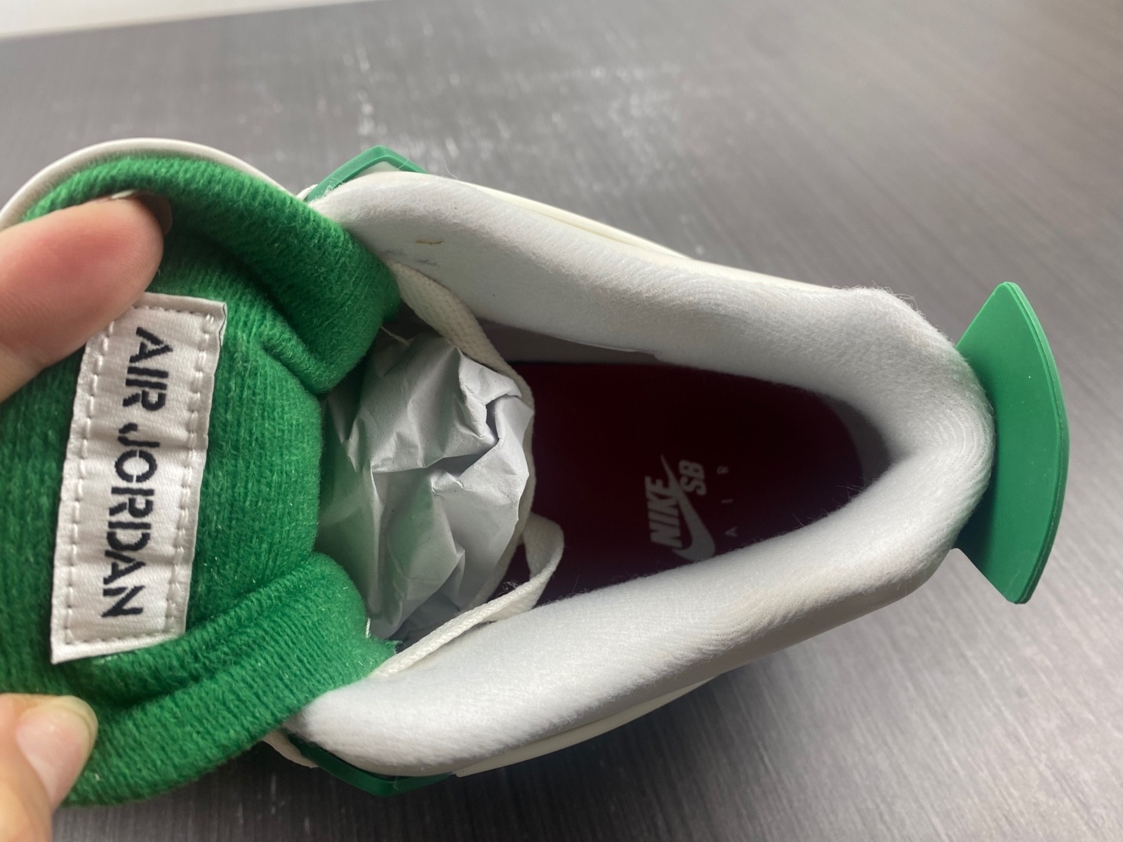 AIR JORDAN 4 RETRO SB PINE GREEN DR5415-103