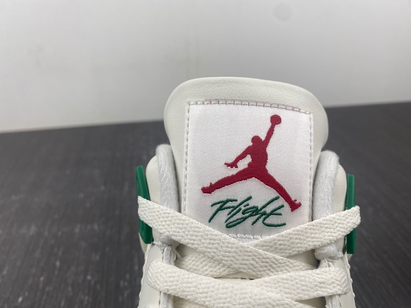 AIR JORDAN 4 RETRO SB PINE GREEN DR5415-103