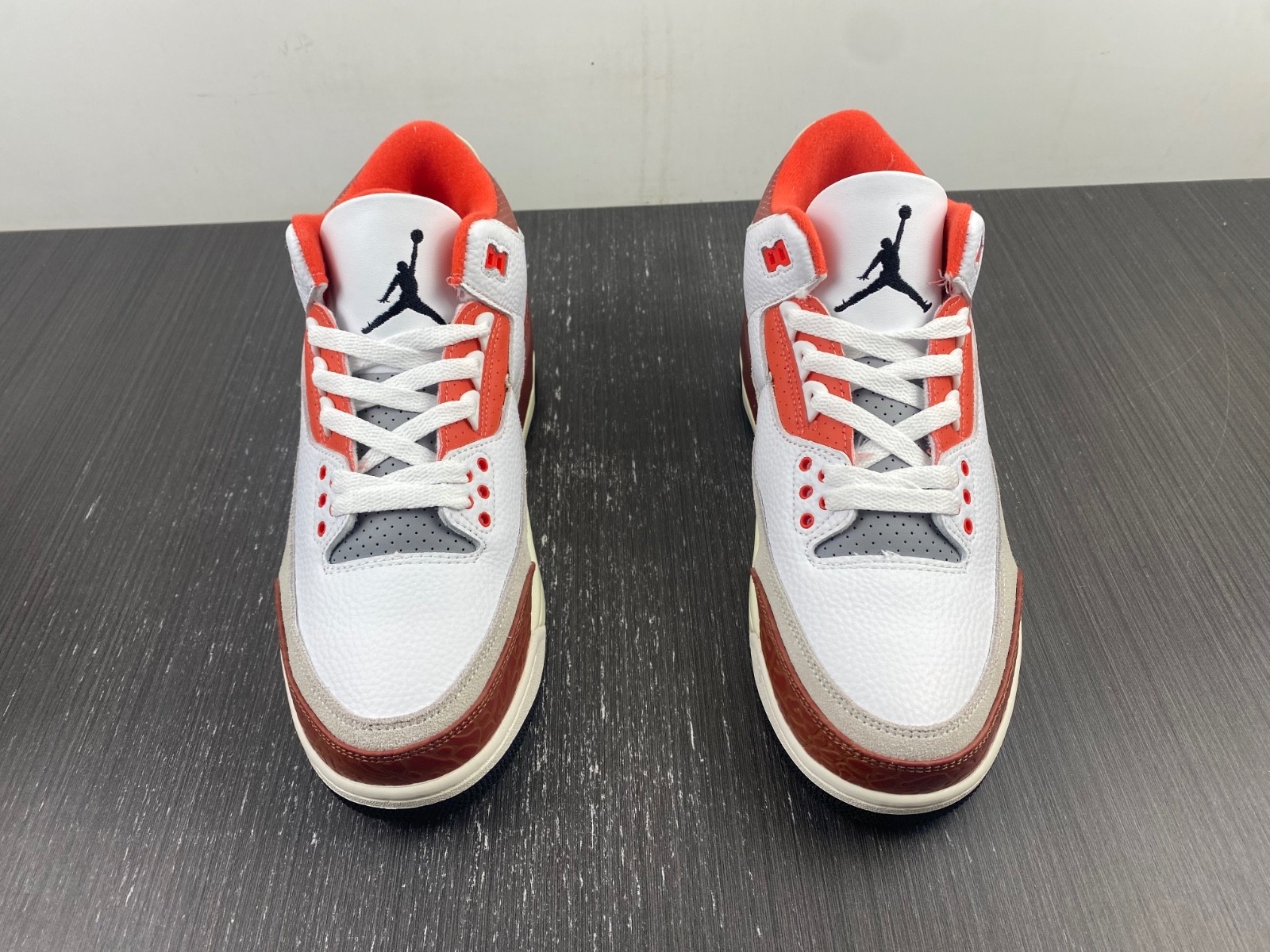 Air Jordan 3 Retro SE Dunk on Mars DV7028-108