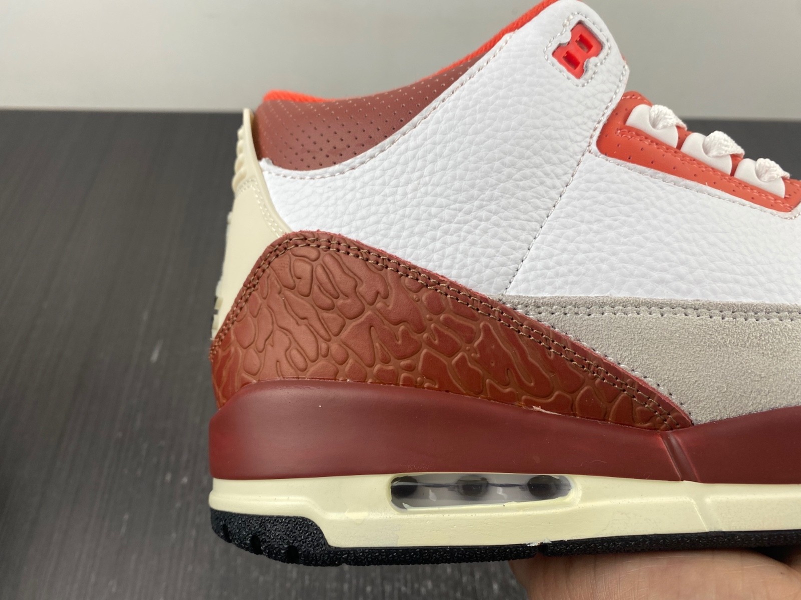 Air Jordan 3 Retro SE Dunk on Mars DV7028-108