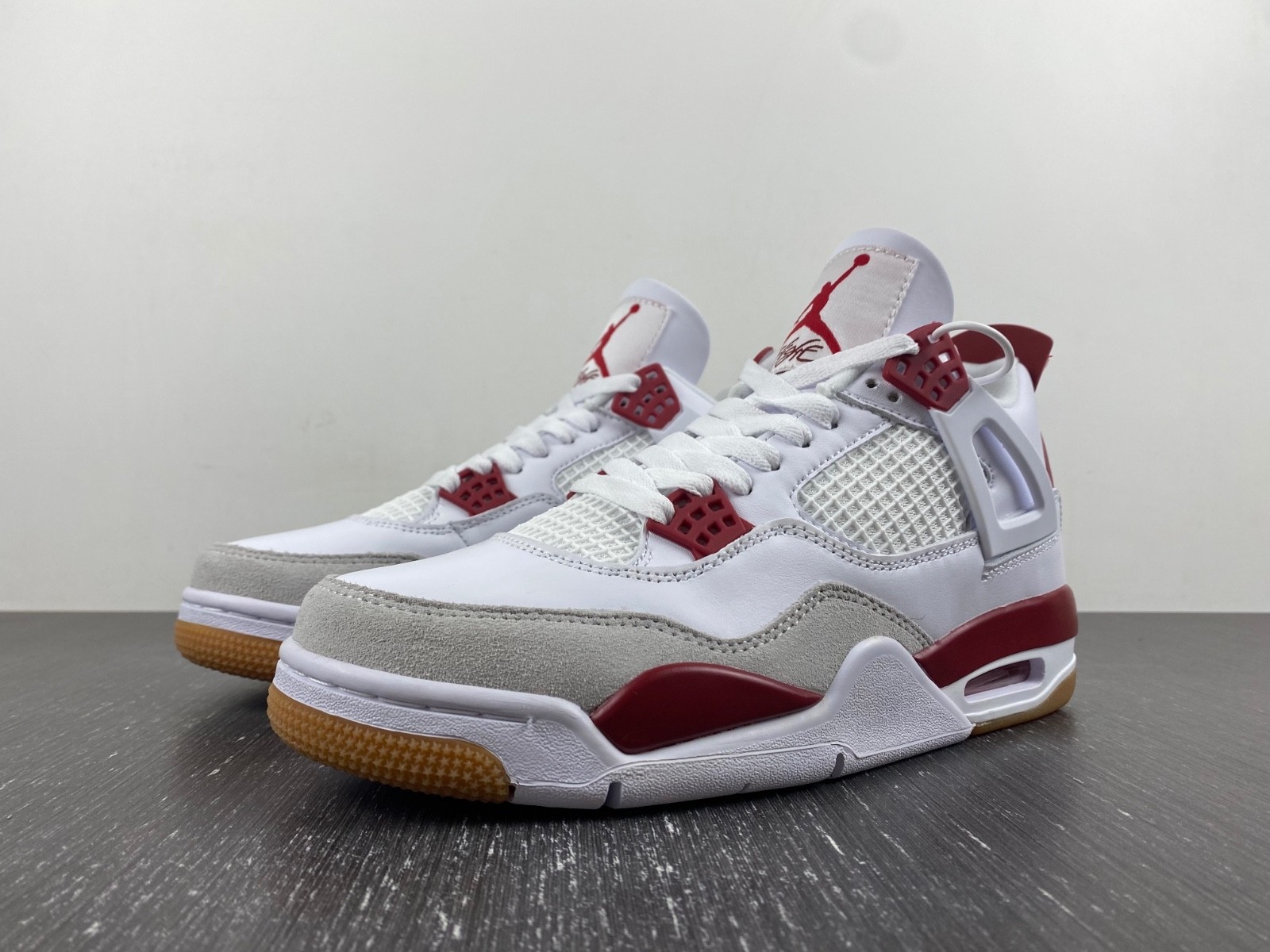 Nike_SB_x_Air_Jordan_4 DR5415-160