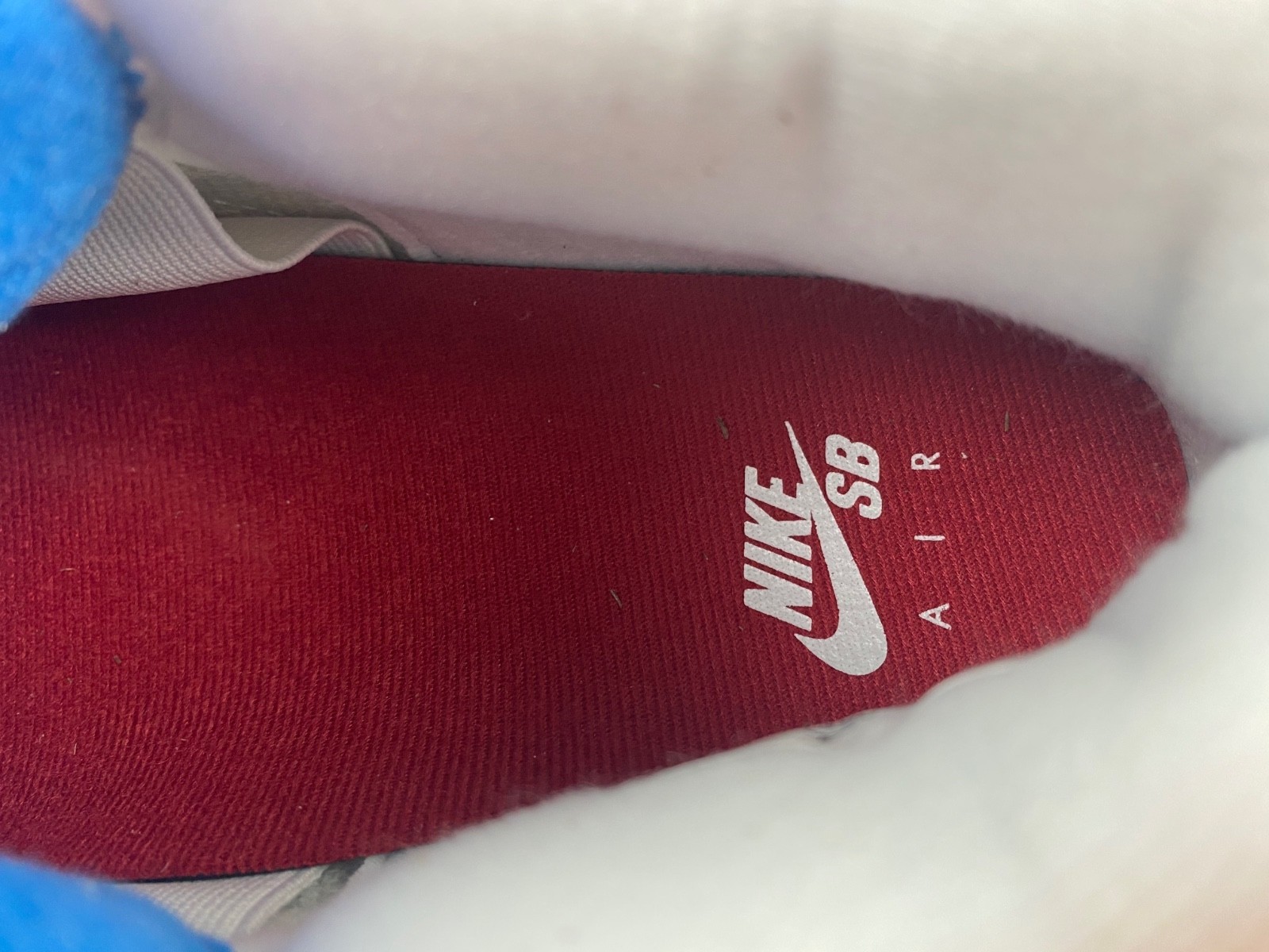 Nike_SB_x_Air_Jordan_4 DR5415-104