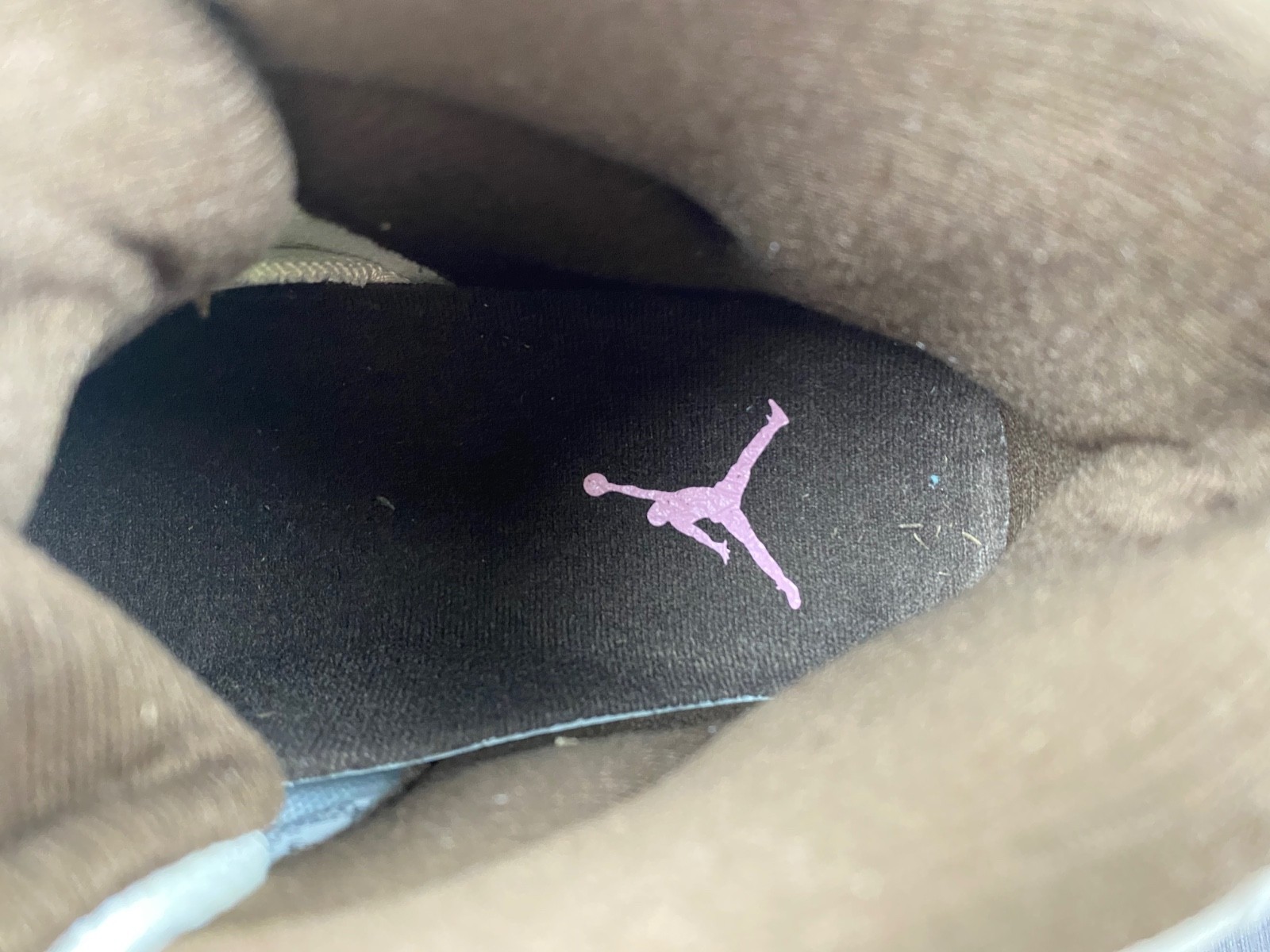 Air Jordan 11 Retro CT8012-126