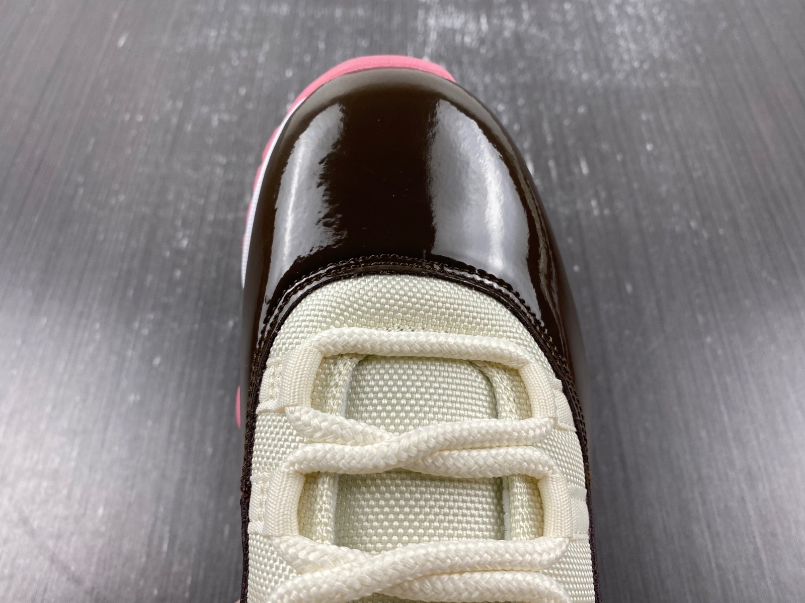 Air Jordan 11 Retro CT8012-126