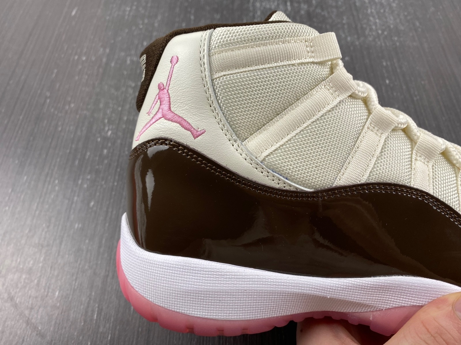 Air Jordan 11 Retro CT8012-126