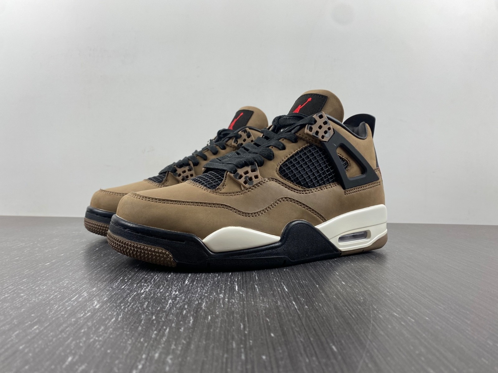 Travis Scott x Air Jordan 4 Olive AJ4-882335