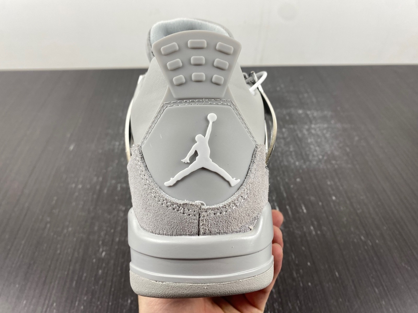 Air Jordan 4 Womens Frozen Moments AQ9129-001