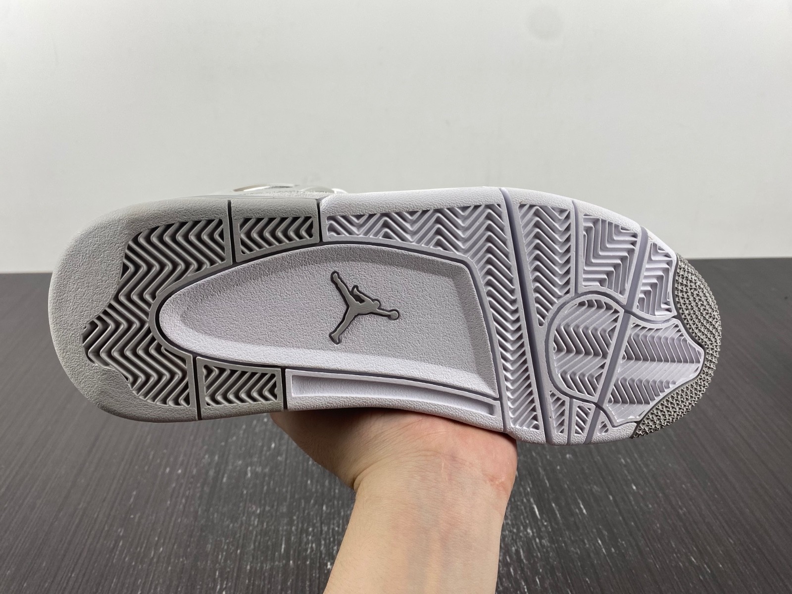 Air Jordan 4 Womens Frozen Moments AQ9129-001