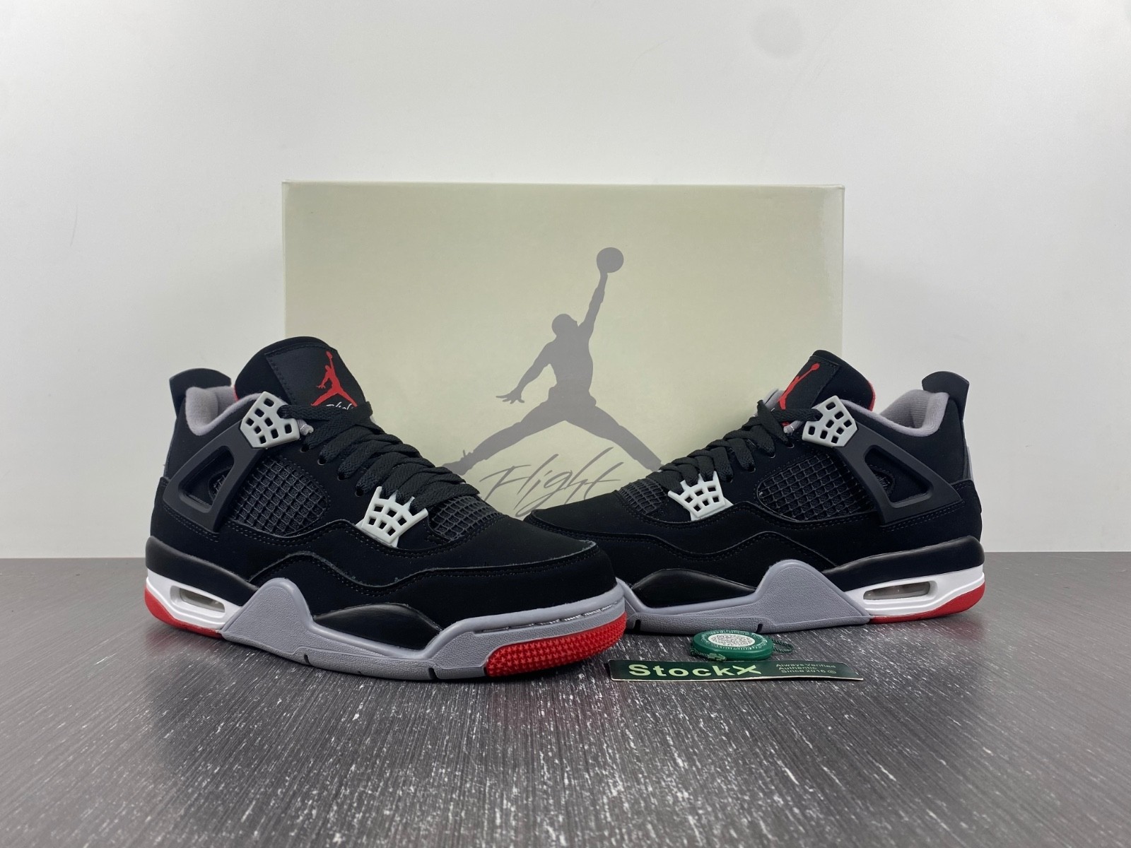 Nike SB x Air Jordan 4 Bred DR5415-060