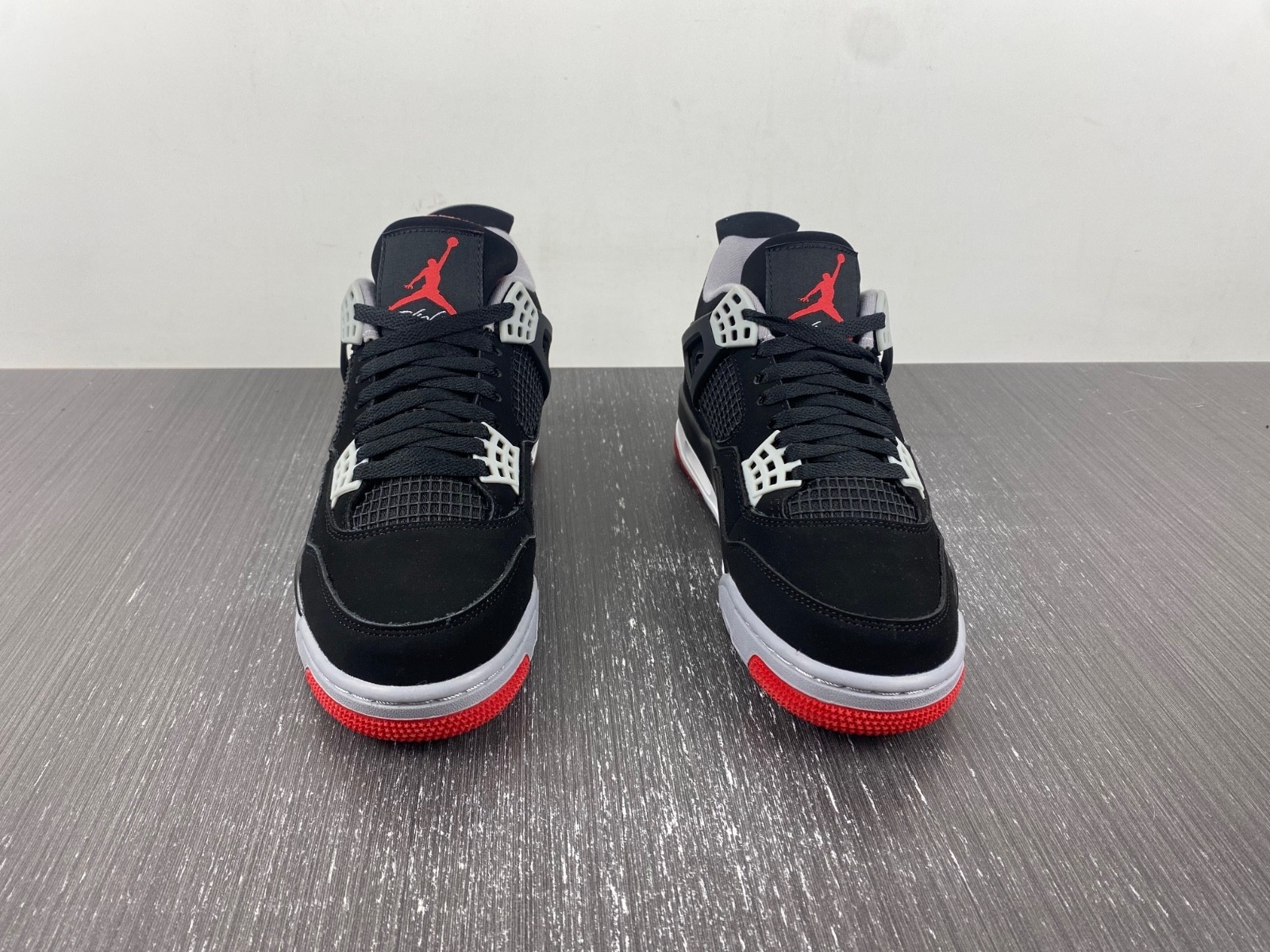Nike SB x Air Jordan 4 Bred DR5415-060