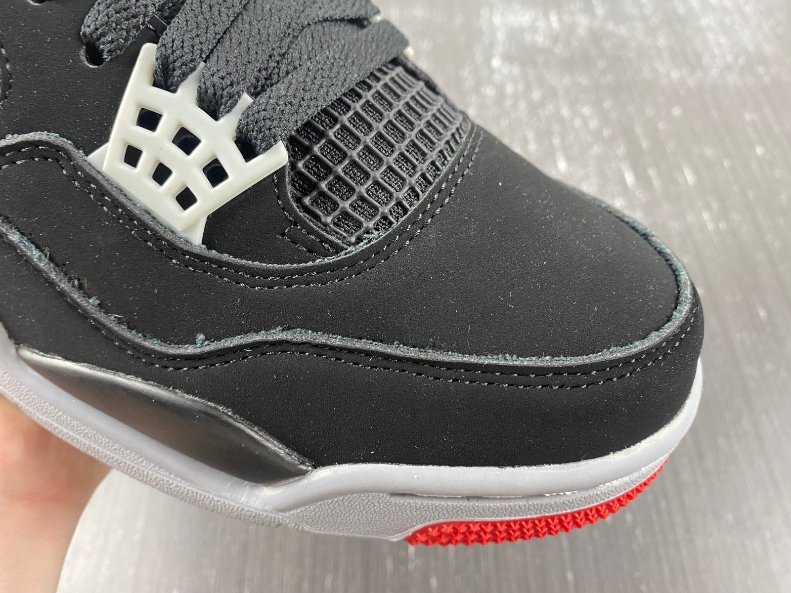 Nike SB x Air Jordan 4 Bred DR5415-060