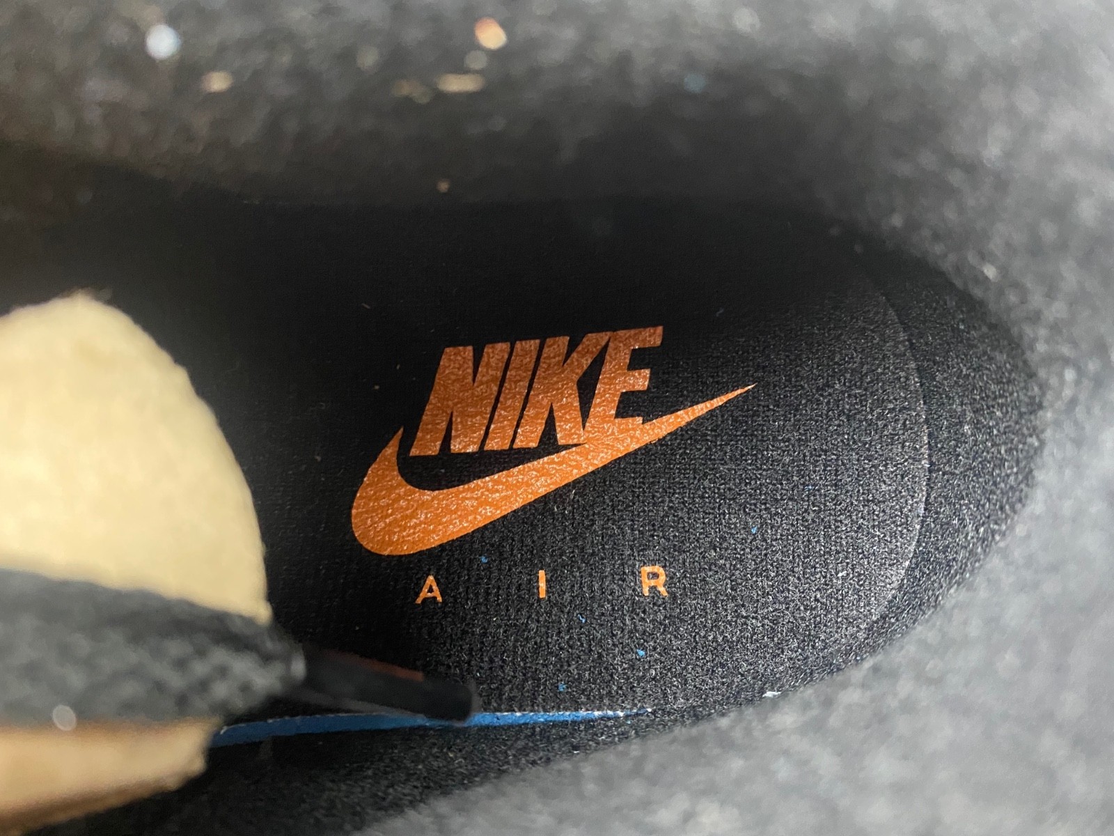 Air Jordan 3 Retro Balvin CK9246-551