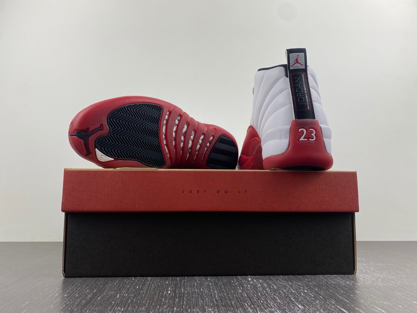 Air Jordan 12 Cherry CT8013-116