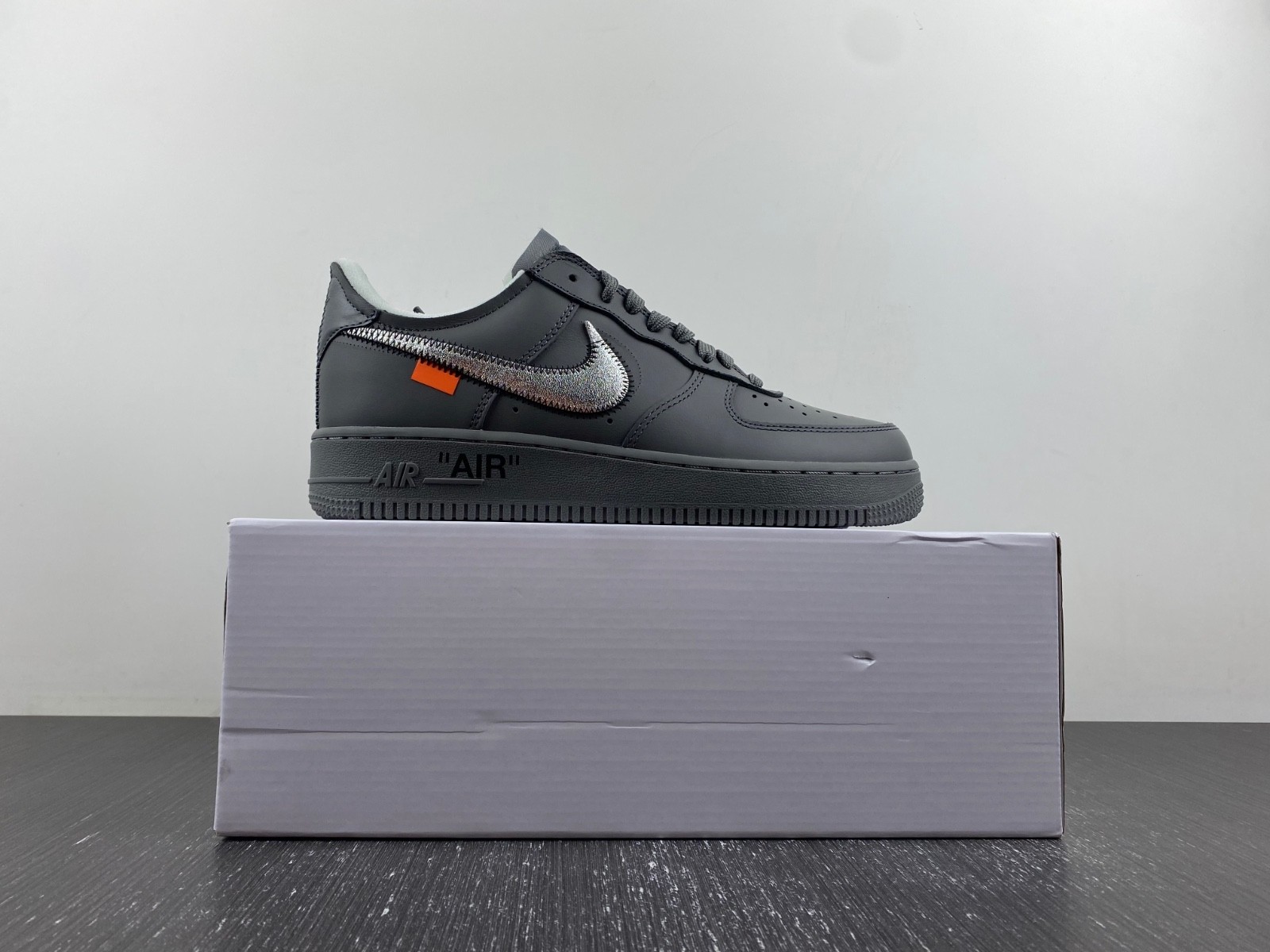 2023 OFF-WHITE x Nike Air Force 1 Low “Grey” DX1419-500