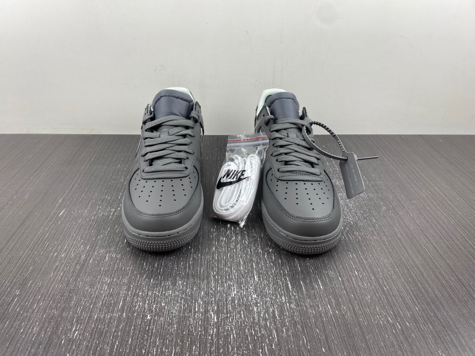 2023 OFF-WHITE x Nike Air Force 1 Low “Grey” DX1419-500