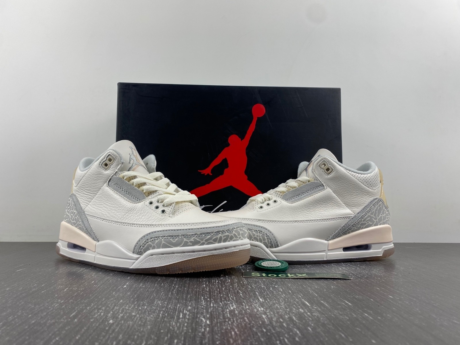 Air Jordan 3 Craft Ivory FJ9479-100