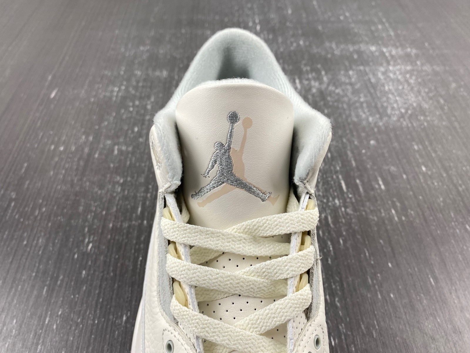 Air Jordan 3 Craft Ivory FJ9479-100
