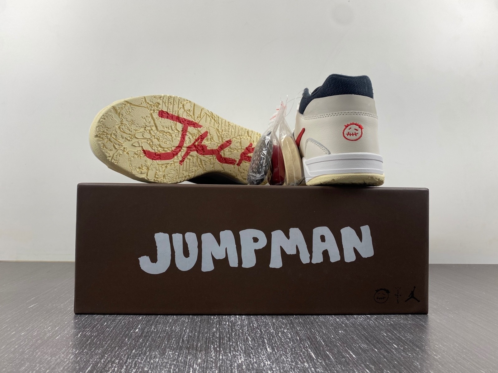 Travis Scott x Jordan Jumpman Jack TR University Red FZ8117-101