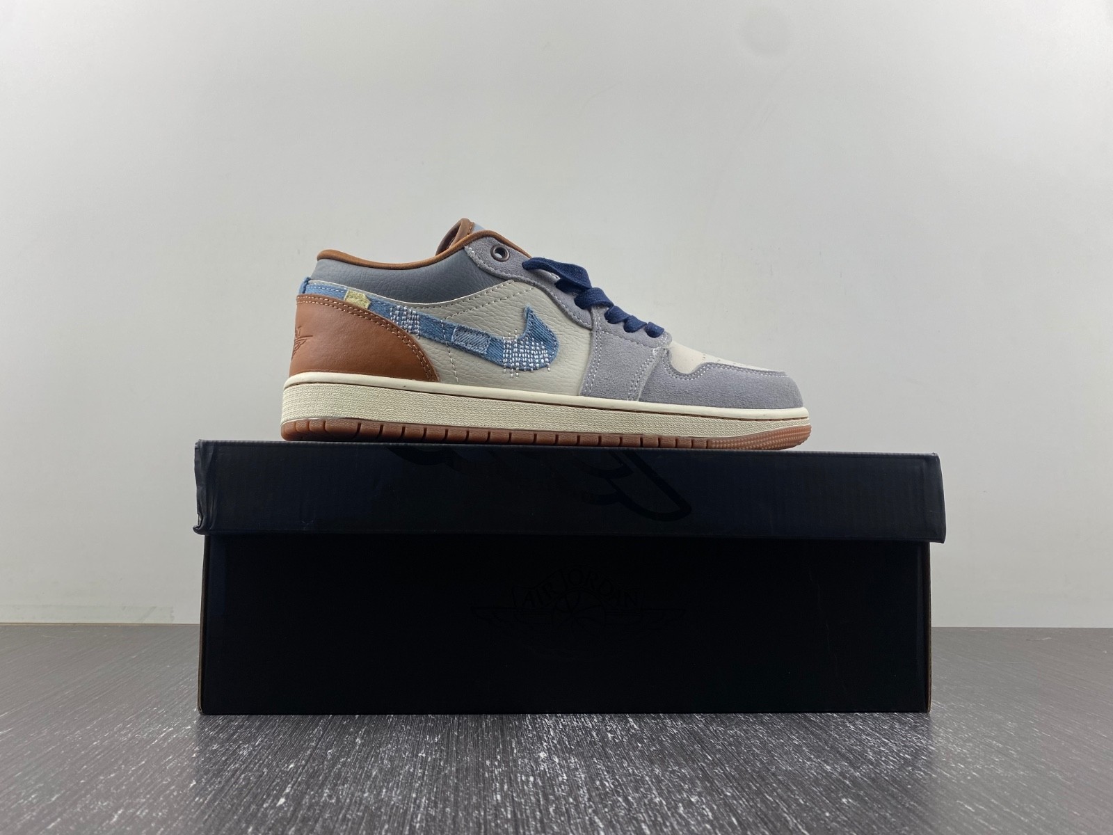 Air Jordan 1 Low SE ”Repaired Denim“ FZ5042-041
