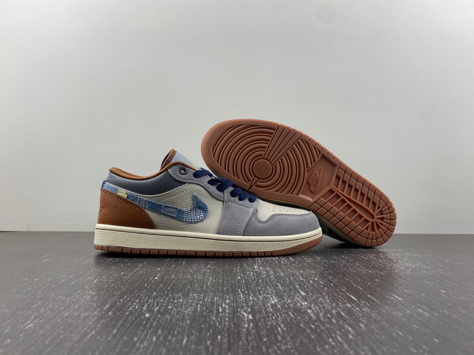 Air Jordan 1 Low SE ”Repaired Denim“ FZ5042-041