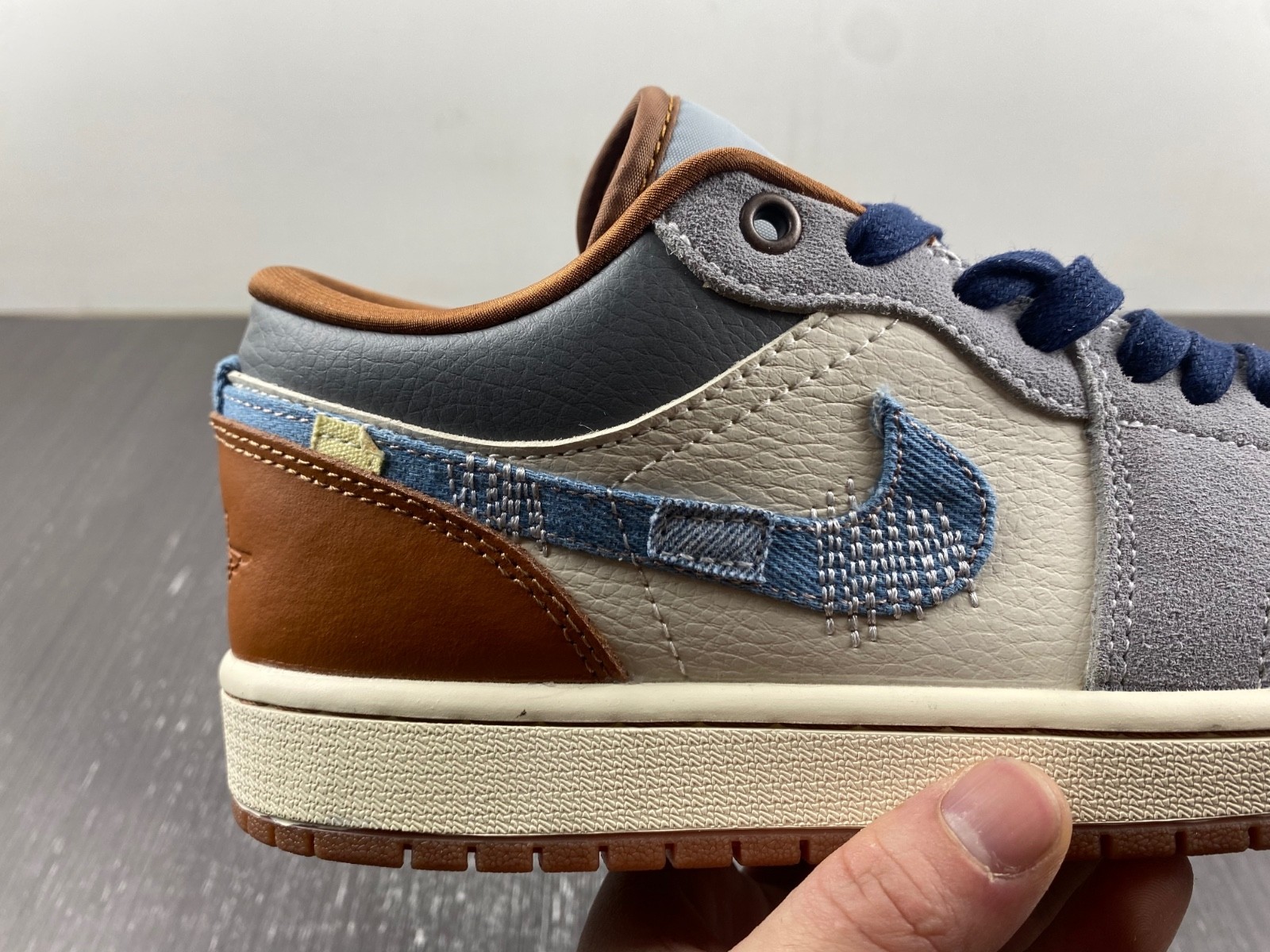 Air Jordan 1 Low SE ”Repaired Denim“ FZ5042-041