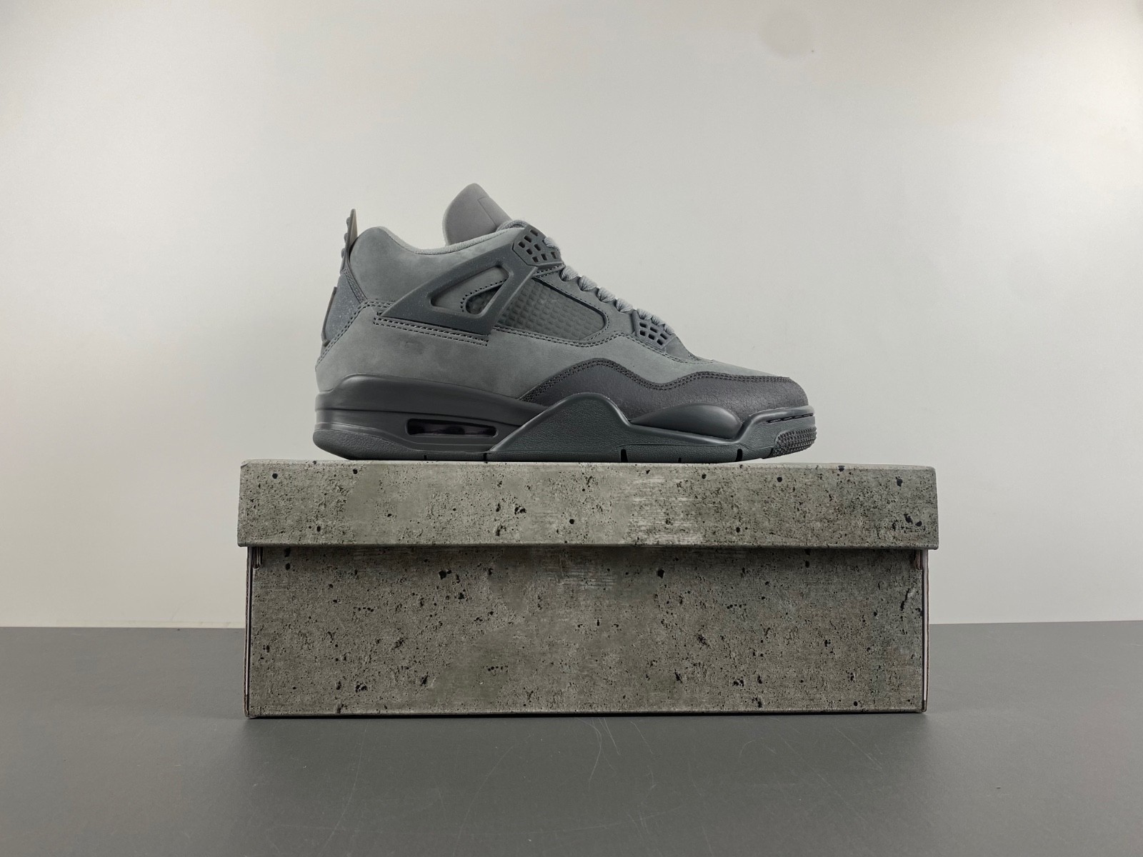 Air Air Jordan 4 “Smoke Grey” FQ7928-001