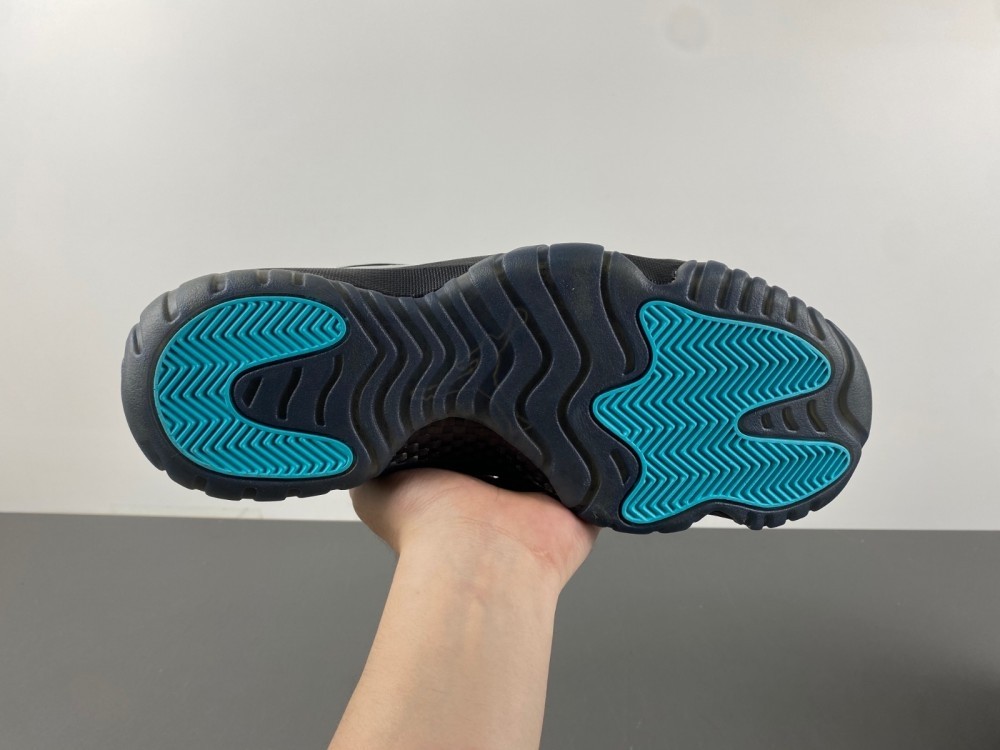 Air Jordan 11 Retro “Gamma Blue” 378037-006