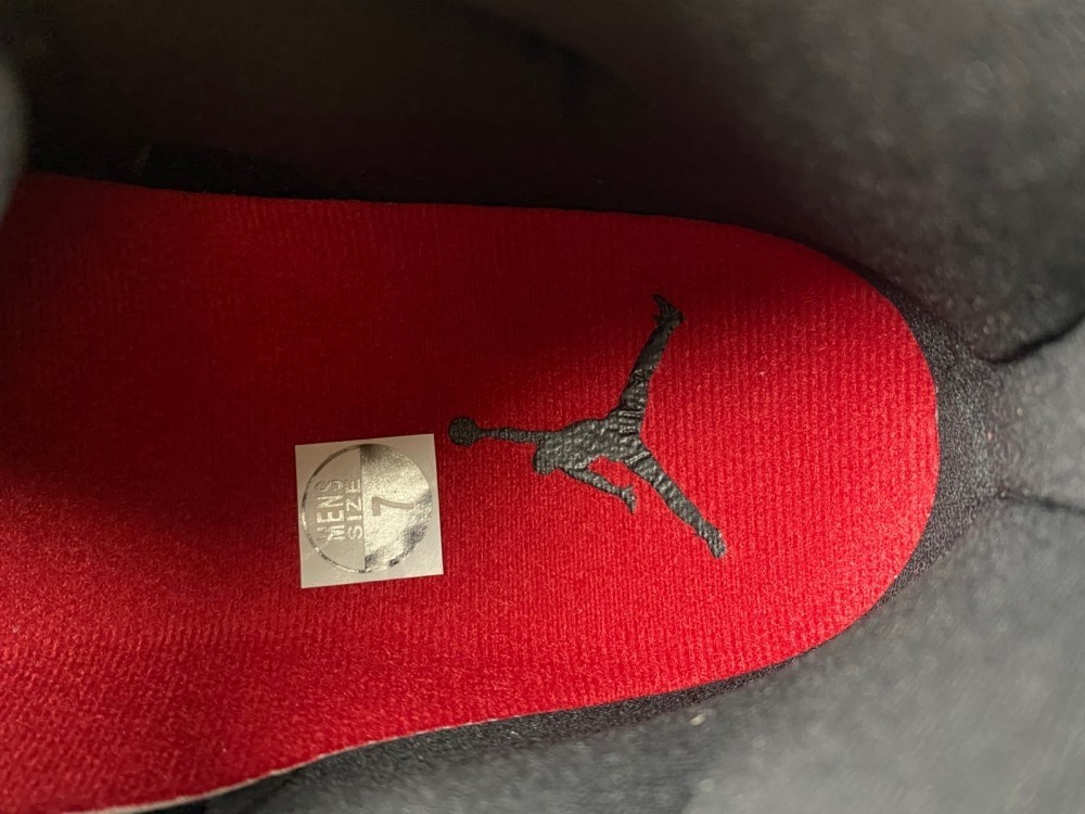 Air Jordan 11 WMNS Bred Velvet - Nov 2024 - DB5457-061