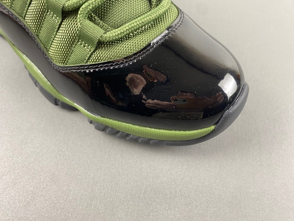 Air Jordan 11 Retro ARMY GREEN BLACK CT8012-300