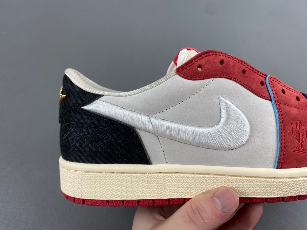 Air Jordan 1 Retro Low OG Trophy Room Rookie Card Home HV6157-100