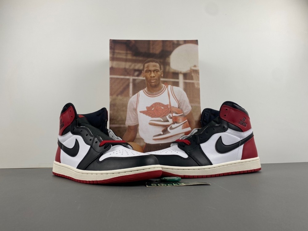 Air Jordan 1 High OG "Black Toe" Reimagined DZ5485-106 ( New )