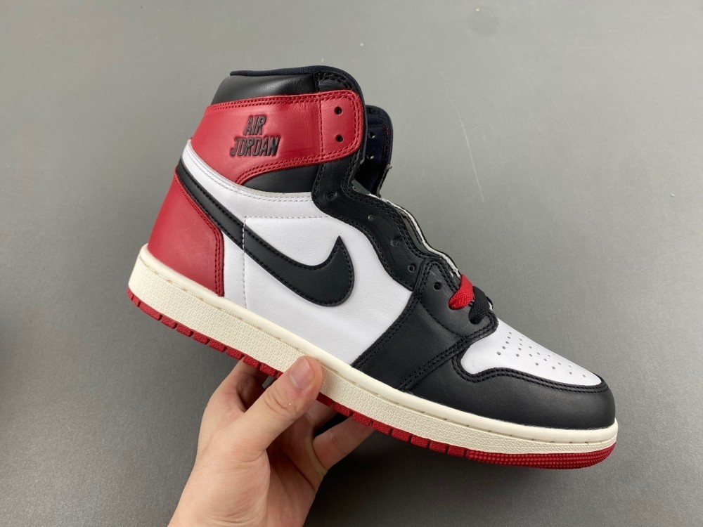 Air Jordan 1 High OG "Black Toe" Reimagined DZ5485-106 ( New )