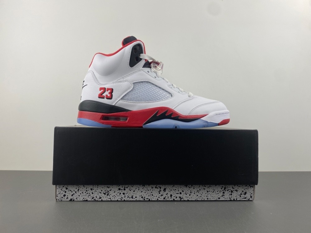 Air Jordan 5 Retro Fire Red Black Tongue (2025) - HQ7978-101