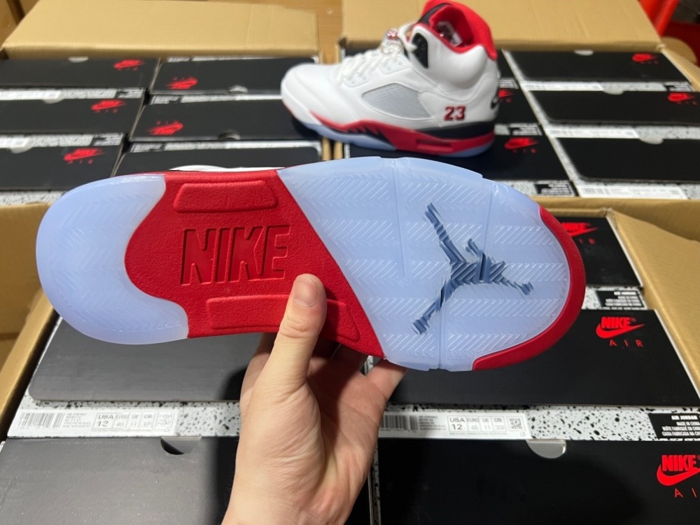 Air Jordan 5 Retro Fire Red Black Tongue (2025) - HQ7978-101