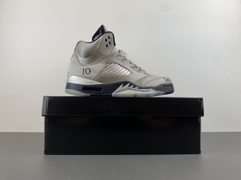 Air Jordan 5 Retro Wings (2025) (Women